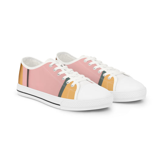 Sophia de la Shoeby - Low Top Shoes